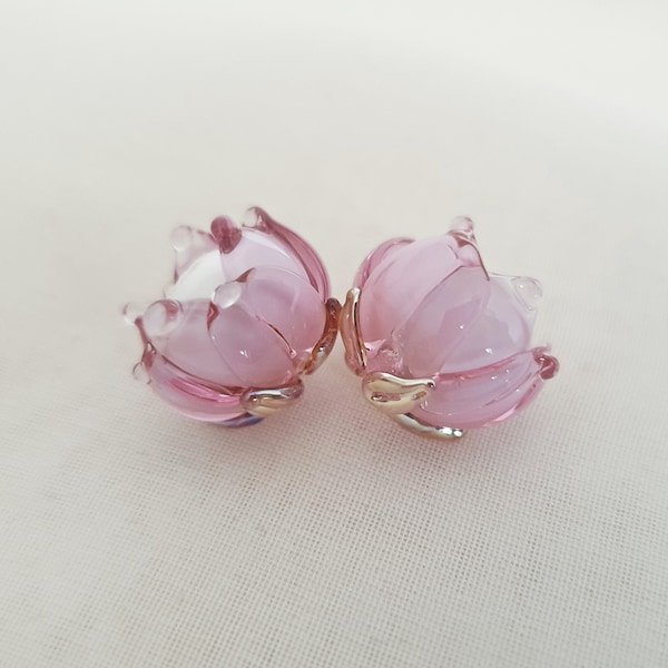 Perle en verre BELLE BALLERINA ROSE, 12-13 mm Jolie délicatesse en verre rose poudré, pivoine rose, belle édition spéciale perle nénuphar au lampadaire, 1 pièce