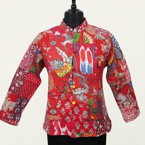 Chaqueta acolchada de algodón con retazos