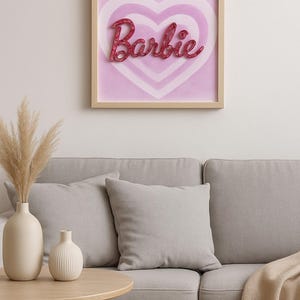 Oprawione dzieło sztuki quilling inspirowane Barbie | Dekoracja różowego papieru do nowoczesnych wnętrz