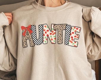 Auntie sweatshirt aunt sweater new aunt gift auntie shirt gift for aunt pregnancy reveal auntie crewneck funny aunt pregnancy announcement