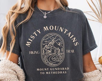 Vandringsled i Misty Mountains, bokälskare-tröja, unisex boklig rund halsringning, t-shirt i bekväma färger, unisex plaggfärgad t-shirt