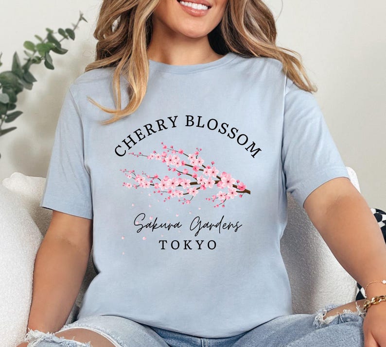 Camiseta de los Jardines de Cerezos en Flor de Japón, Camiseta de los Jardines de Sakura de Tokio, Camiseta Japonesa, Camiseta de Cuello Redondo Unisex imagen 9