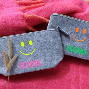 Personalisierte Kosmetiktasche" Gedöns" | kleine Tasche| Filztasche| Neon| Smiley Schminktasche