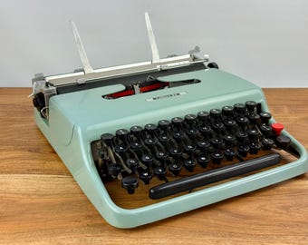 Máquina de escribir Olivetti Lettera 22 vintage — Fabricada en Italia — Teclado AZERTY — Totalmente restaurada y en funcionamiento