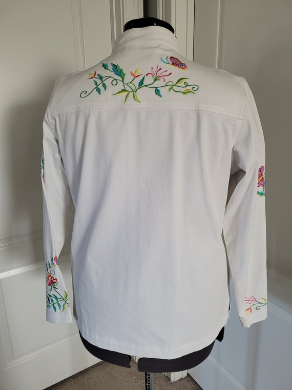 White embroidered jacket - image 3