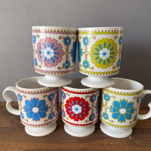 Royal Sealy Flower Power Stoneware Stacking Mugs