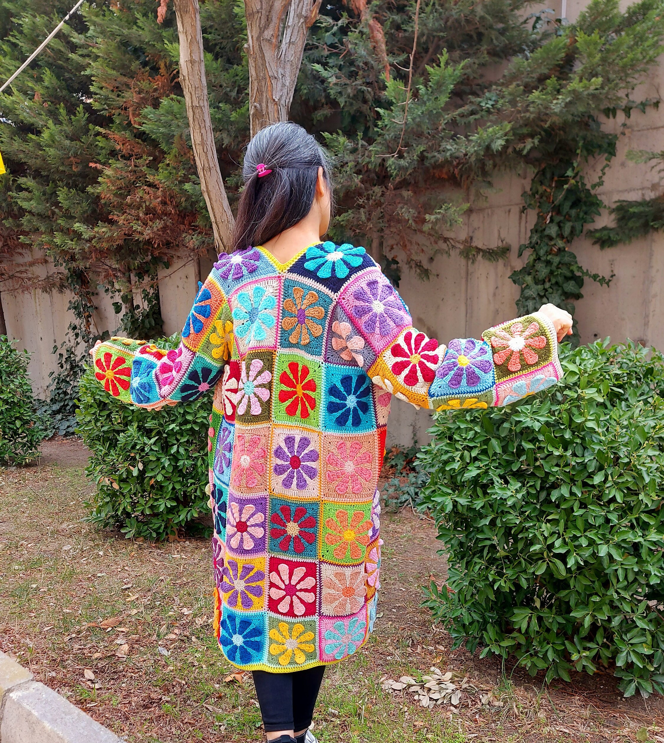 アウターその他 SELF PORTRAIT CROCHET FLOWER CARDIGAN Grey Crochet Flower Cardigan – self-portrait-US