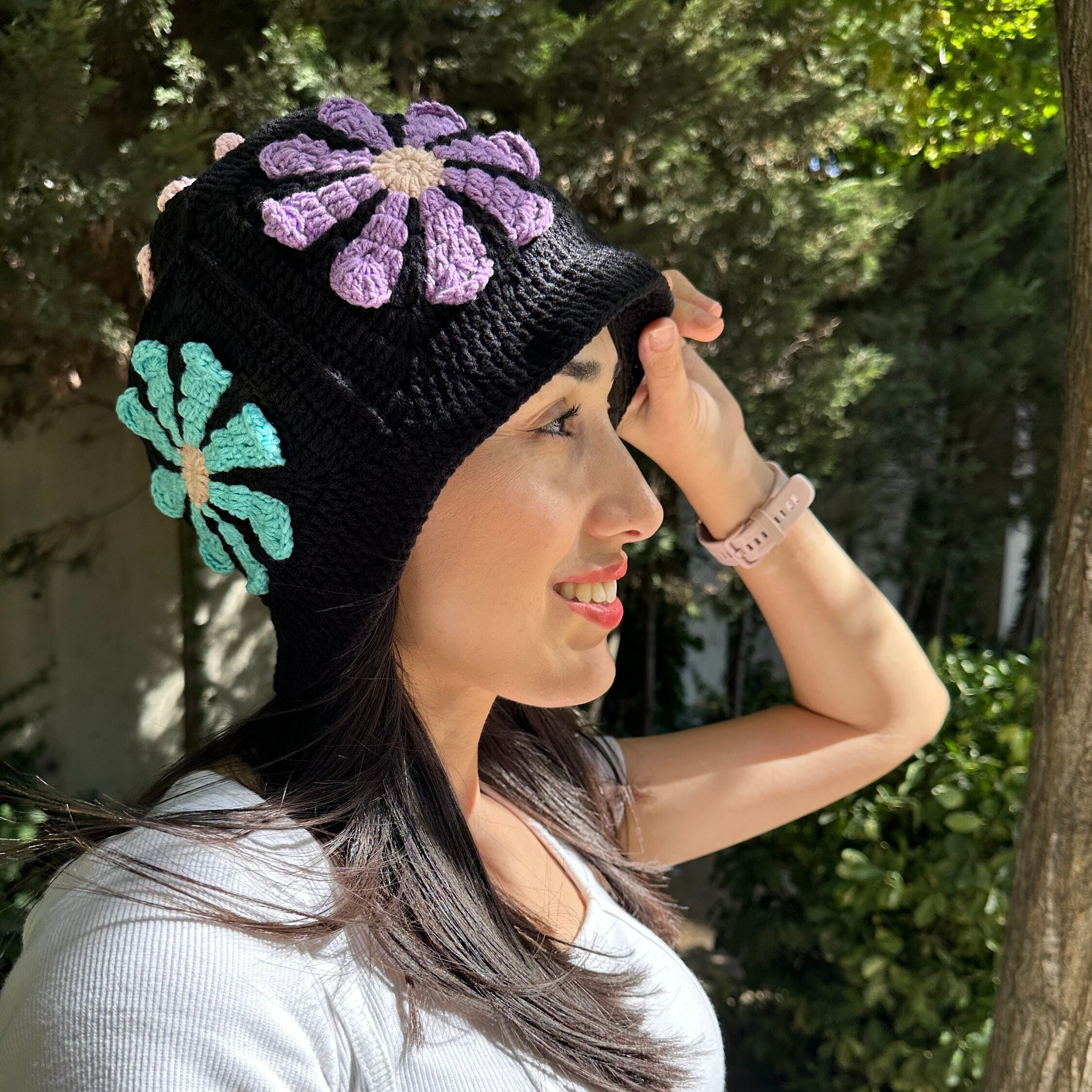 Crochet Handmade Hat and Beanie: Granny Square Daisy Beanies  display picture 2