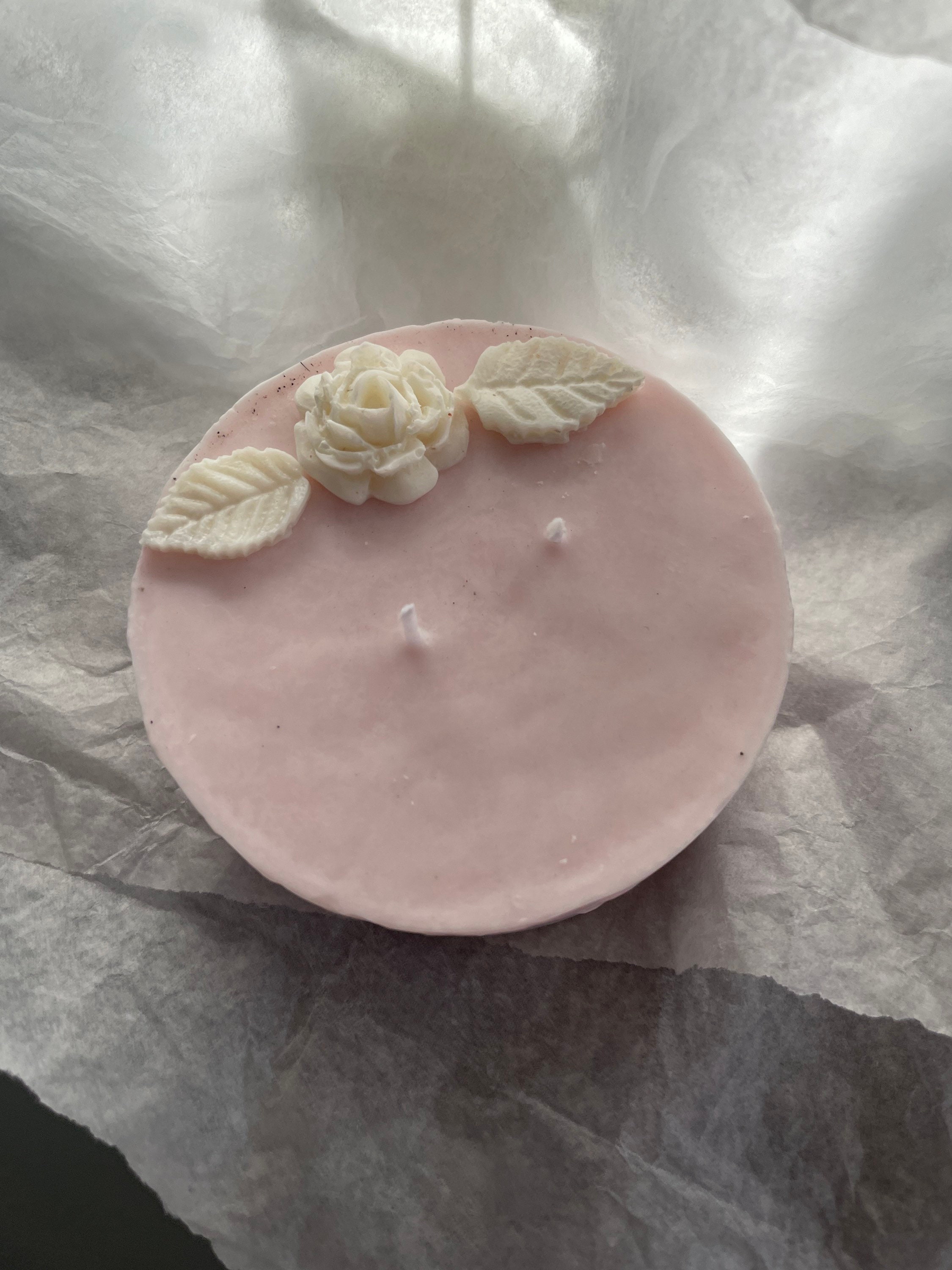 Bougie Moulée à La Rose Faite Main