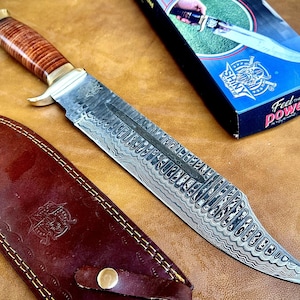 18&quot; Large Handmade Hunting Bowie Knife, Crocodile Dundee Knife D2 Steel/ Damascus Hunting Knives With Premium Leather Sheath