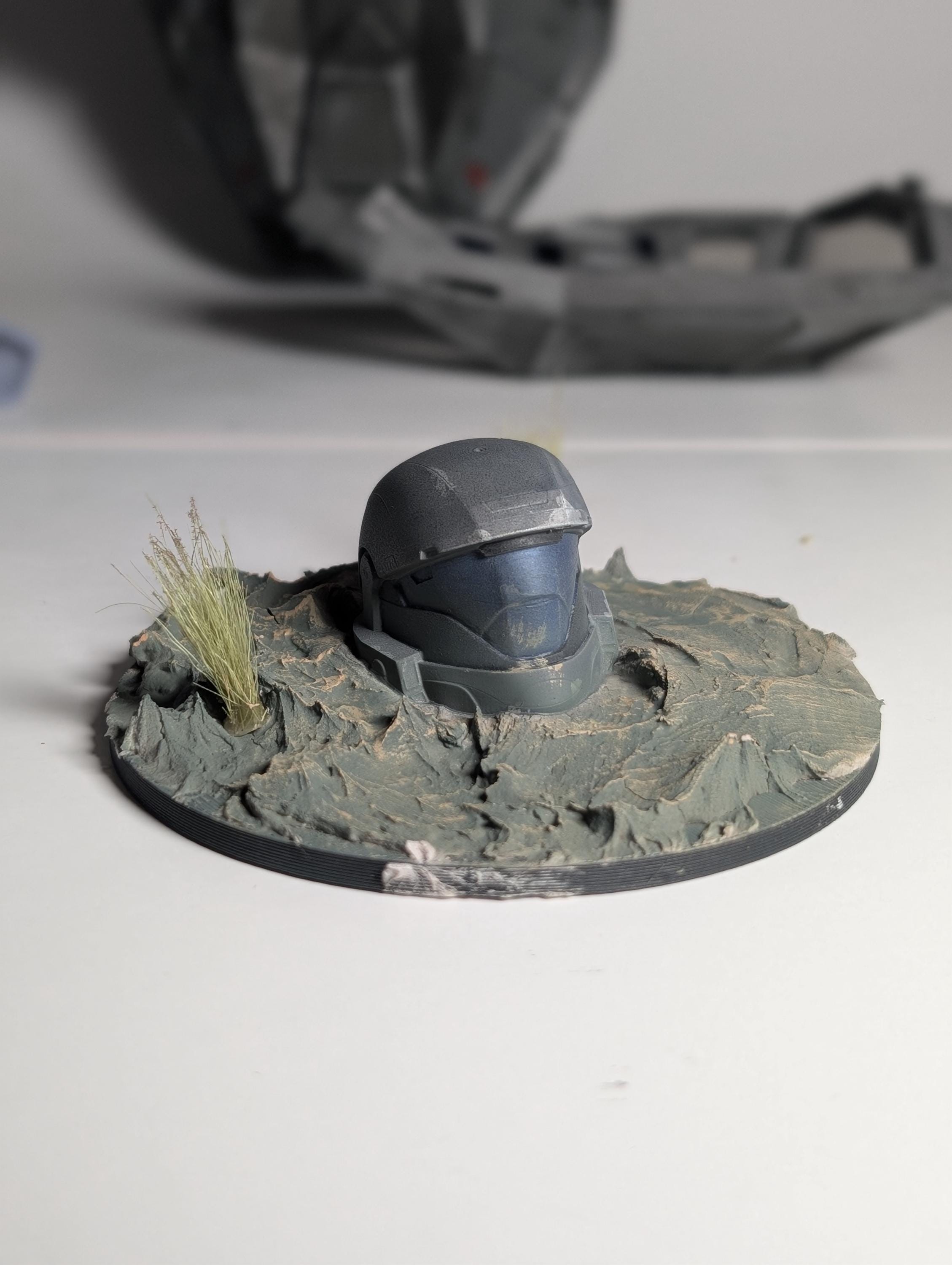 Remebering Reach Desk Statue - Etsy