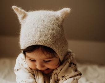 Little Kitty bonnet, knitted baby hat, natural and neutral style perfect for newborn photoprops, baby shower handmade unique gift, christmas