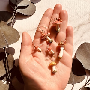 Winzige Pilz Ohrringe | Handmade Polymer Clay | Nickelfrei