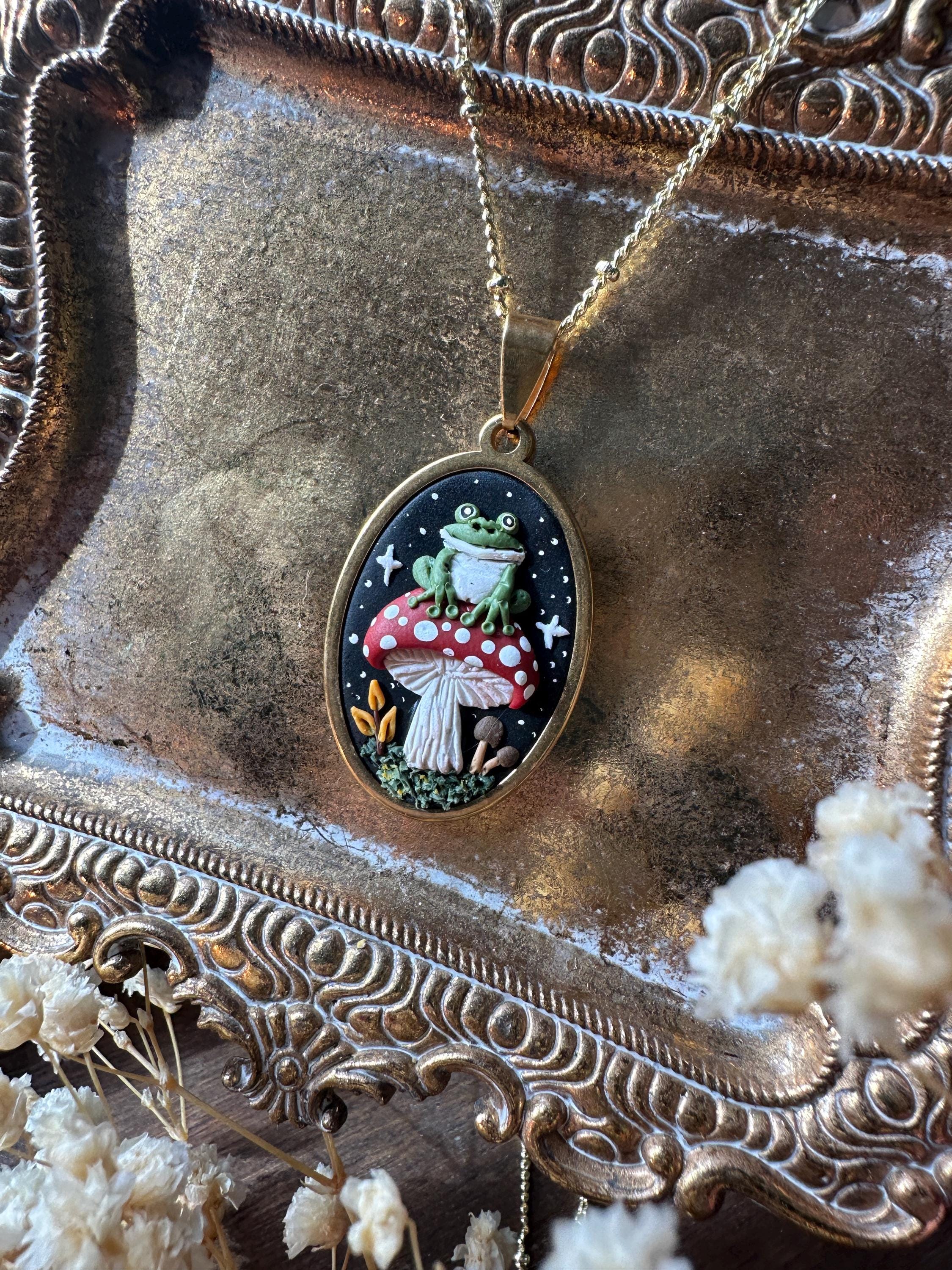 Collana Con Fungh, Condolo Rcamato Con Fungo Amanta, Collana Con