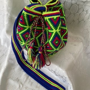 Hand Crochet Wayuu Mochila Bag: Boho Tapestry Crossbody