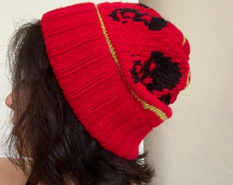 Knitted Beanie, Spooky Skull Red Beanie, Winter Hat, Unisex Skull Hat, Hallooween Knitted Beanie, Halloween Gift, Big size red beanie