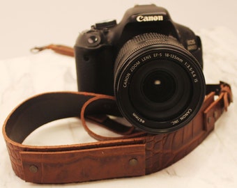 Personalized Leather Camera Strap Gift Custom Strap for Photographers DSLR Camera Holder  Gift for him Gift for Her Brown CHRISTMAS GIFT