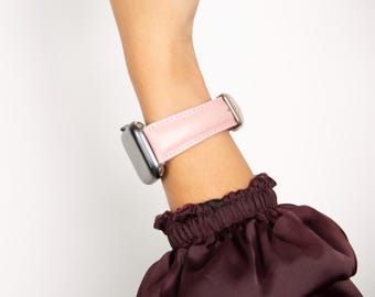 Correa de cuero personalizada para Apple Watch, grabada a medida, compatible con iWatch Series 11, 10, 9, 8, Ultra y SE. Hecha a mano, duradera. Idea de regalo.