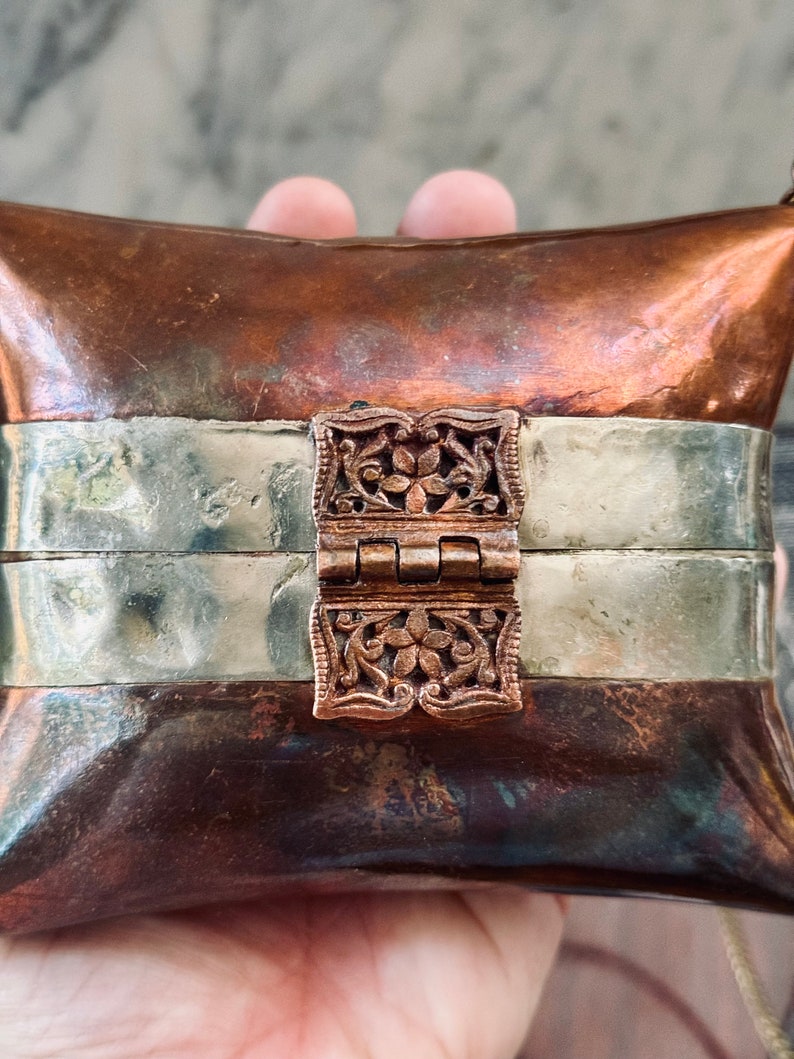 Vintage Copper Hardshell Pillow Purse with Velvet Lining Unique Copper Handbag image 7