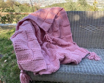 Cozy Pink hand knit wool TV blanket:Boho Chic Throw blanket