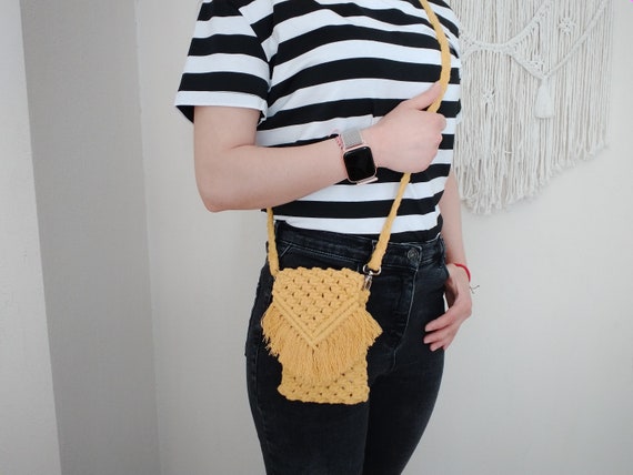 Macrame Elegant Woven Carry-On Side Small Mobile Phone Bag - Shop  annieeinna | macrame studio Messenger Bags & Sling Bags - Pinkoi