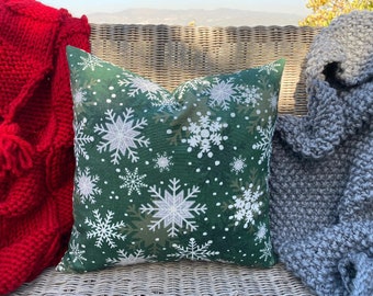 Green Christmas Snowflake Pillow Covers, 16x16, 18x18, Christmas Gift