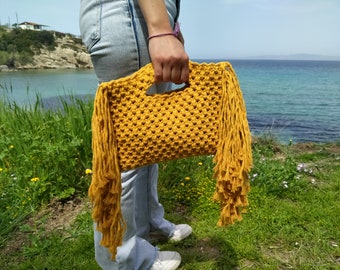 Mustard macrame clutch bag ,Macrame purse ,Mothers days gift idea ,Fringe bag ,Mustard summer bag ,Hand knotted ,Tending bag ,Macrame bags