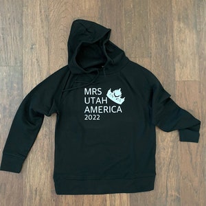 Title Lightweight Customized Hoodie Sweatshirt