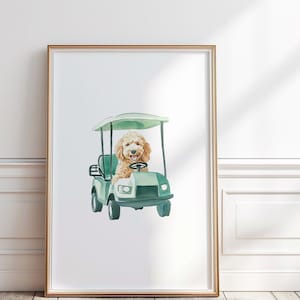 ゴールデンドゥードルのゴルフプリント、犬のプリント付きグリーンゴルフカート、ゴルフ保育園の壁アート、ゴルフをする落書き犬、ゴールデンドゥードルのプリント、デジタル、P #48