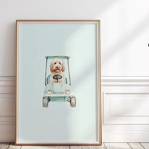 ゴールデンドゥードルのゴルフプリント、犬のプリント付きグリーンゴルフカート、ゴルフ保育園の壁アート、ゴルフをする落書き犬、ゴールデンドゥードルのプリント、デジタル、P #50