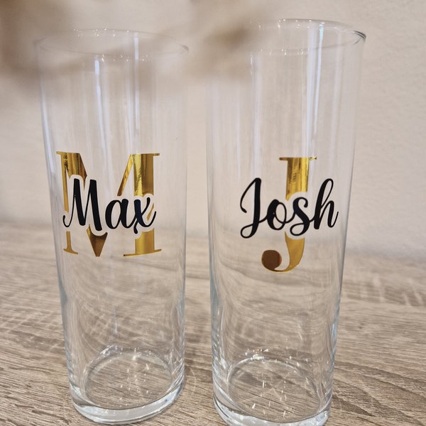 Kölsch Glas personalisiert mit Namen und Monogramm im Hintergrund | Kölschglas | Köln | Stange | Alaaf | Karneval | Bier | Bierglas