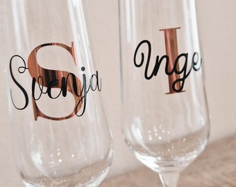 Sektglas mit Namen und Monogramm - personalisiertes Geschenk | Hochzeitsgeschenk | Geburtstag | JGA | Weihnachten