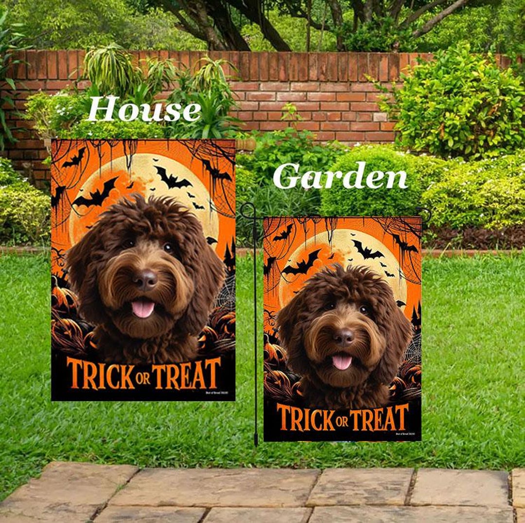 ゴールデンドゥードル チョコレート - ベスト・オブ・ブリード ハロウィン アウトドアハウス (28インチ x 40インチ) とガーデン (12インチ  x 17インチ) 装飾旗 - Etsy 日本, image size:1080x1077