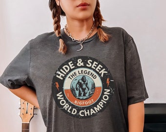 Bigfoot Shirt - Sasquatch Shirt - Bigfoot tshirt - Bigfoot Gifts - I Want to Believe - Big Foot Shirt - Sasquatch Shirt Men - Funny Bigfoot