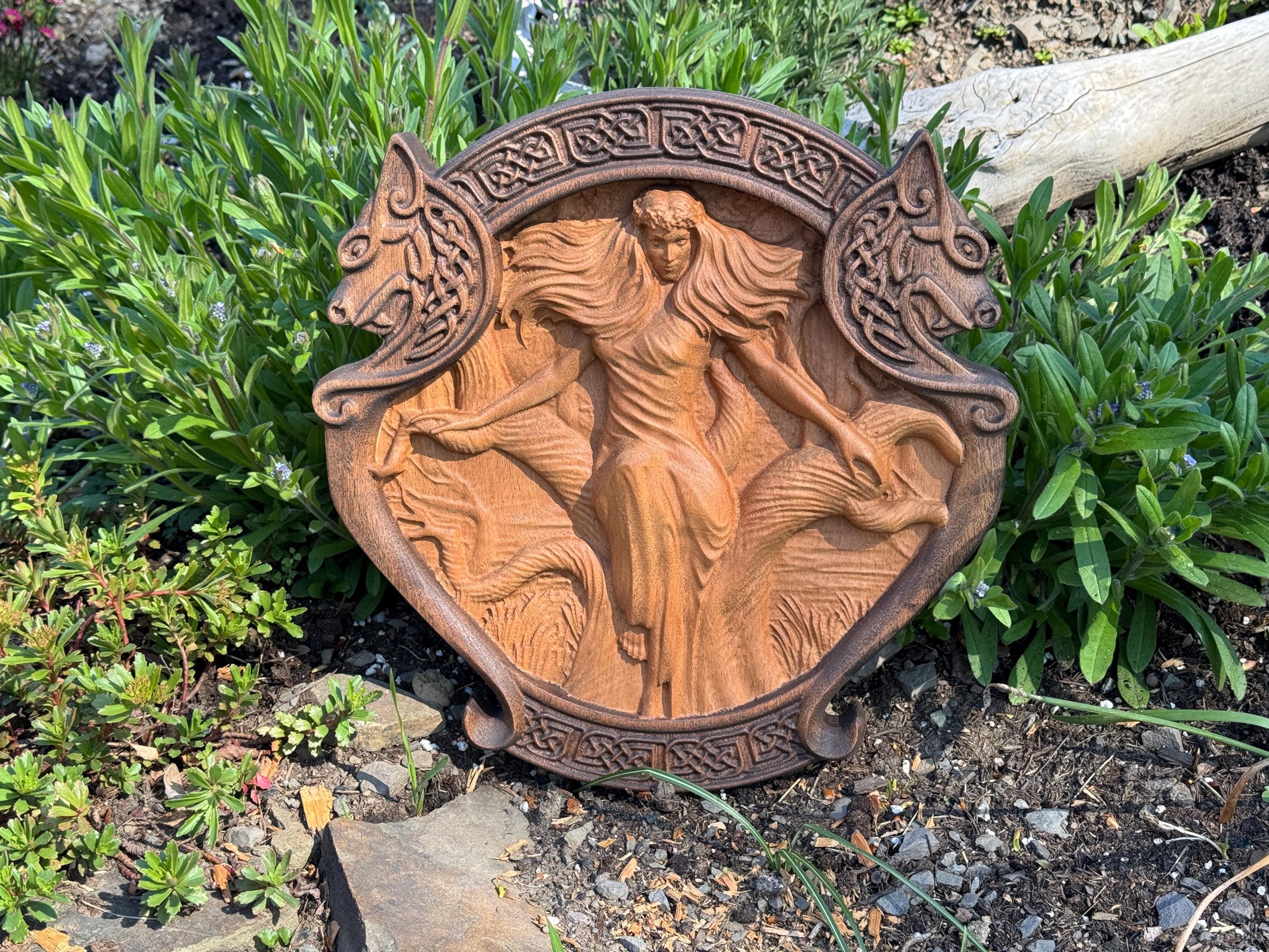 Freya nordische Wanengöttin aus Aburaholz, Odin, Pagan, Thor, Wanddeko, nordische Mythologie, Freia, Freyja