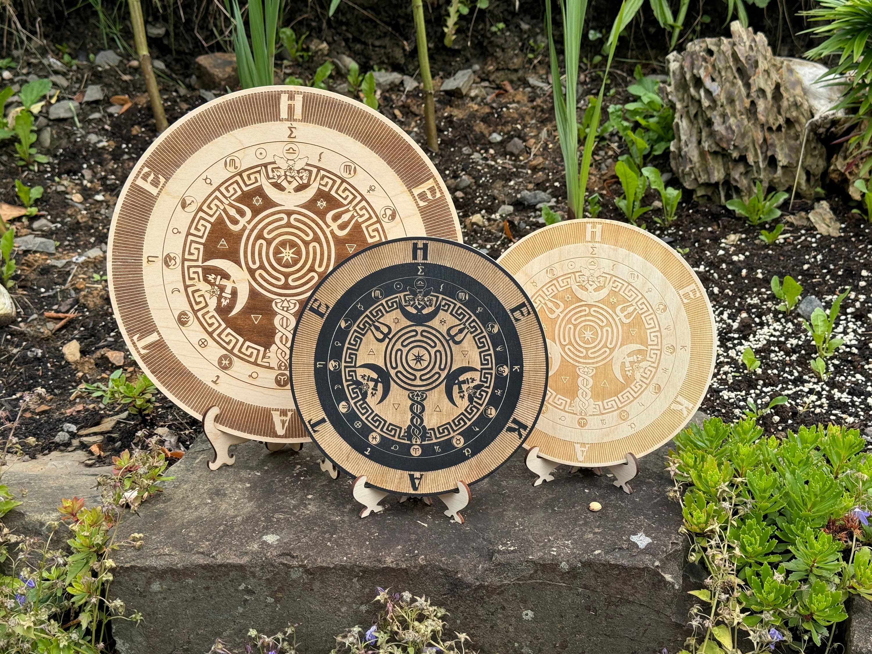 Hekate Rad auf Birkensperrholz, Pagan, Griechische Mythologie, Nekromantie, Hexenschrein, Hexenrad, Hexengeschenke, Wiccan Dekor, Hecate,