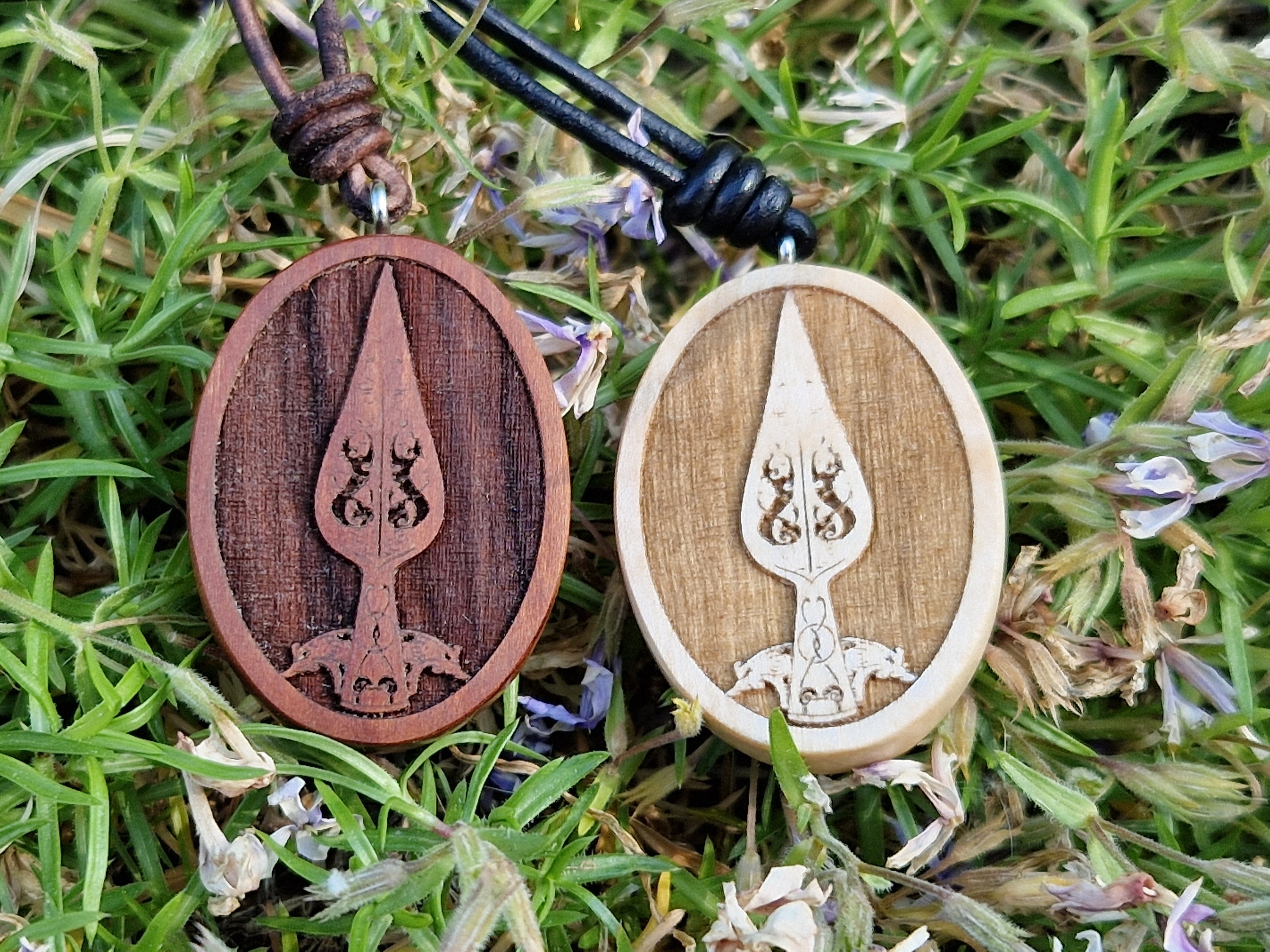 Odin Speer Halskette - Gungnir Anhänger - Pfeilspitze - Holzanhänger - Pagan - Odin - Wikinger - nordische Mythologie