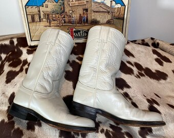 Women&#39;s 5B, Vintage Justin Pearl White Roper Cowboy Boots, Made in the USA