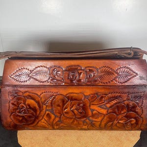 Vintage Hand Tooled, Large Mexican Leather Purse with five distinct pockets, Good Vintage Condition, 1970&#39;s, Hand Tooled Leather bag, 13X7X5