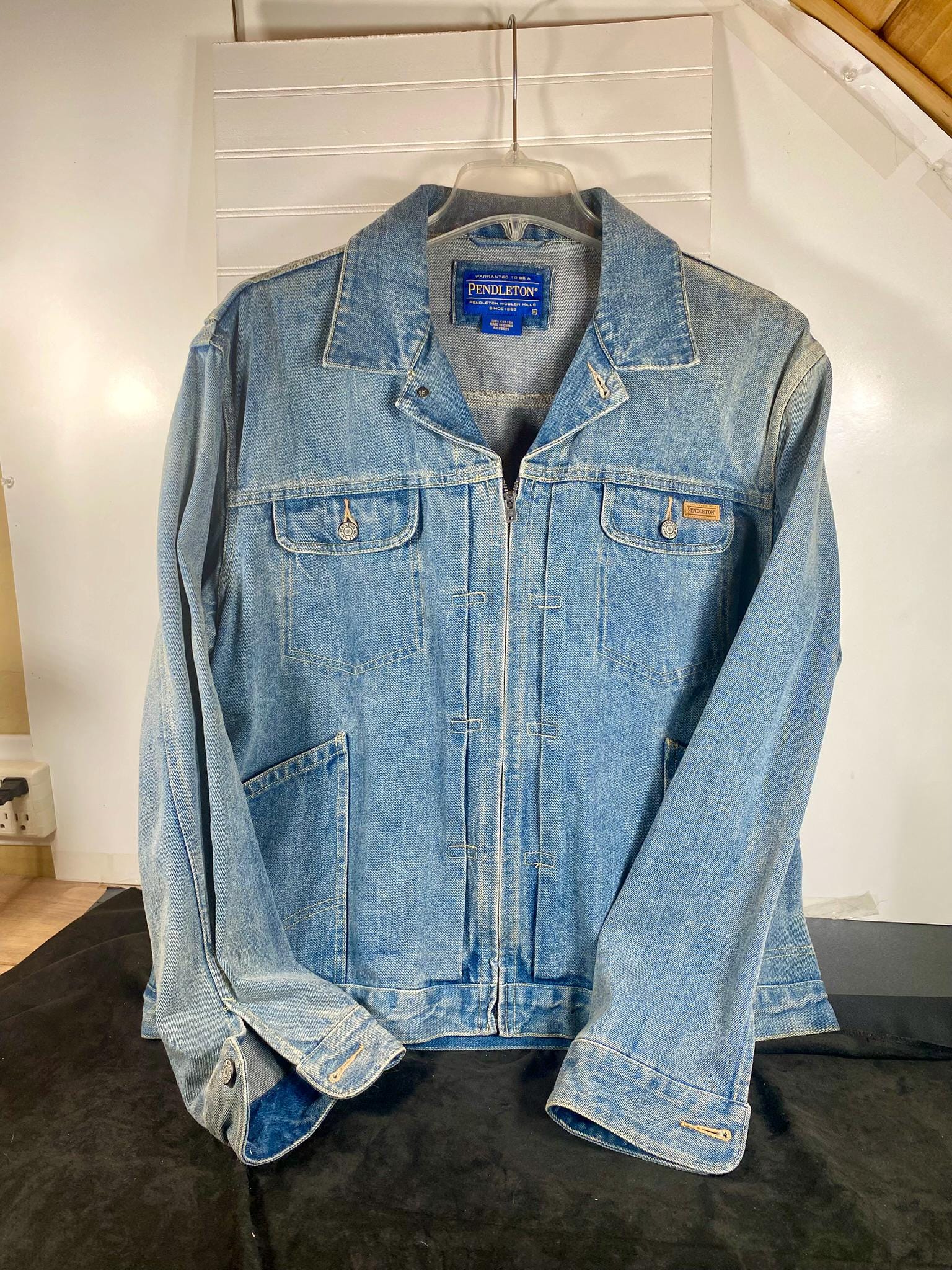 Vintage 90s Men's Pendleton Zip up Stone Washed Denim Jeans Jacket