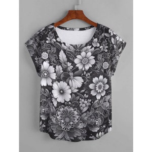 Women&#39;s Tshirt, Floral Tee, Curved Hem