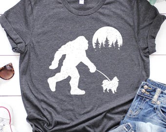 Bigfoot Walking Pomeranian Dog Funny Sasquatch Pomeranian Shirt, Pomeranian Dog Gifts, Dog Lover Shirt, Funny Bigfoot Shirt, Dog Owner Gifts