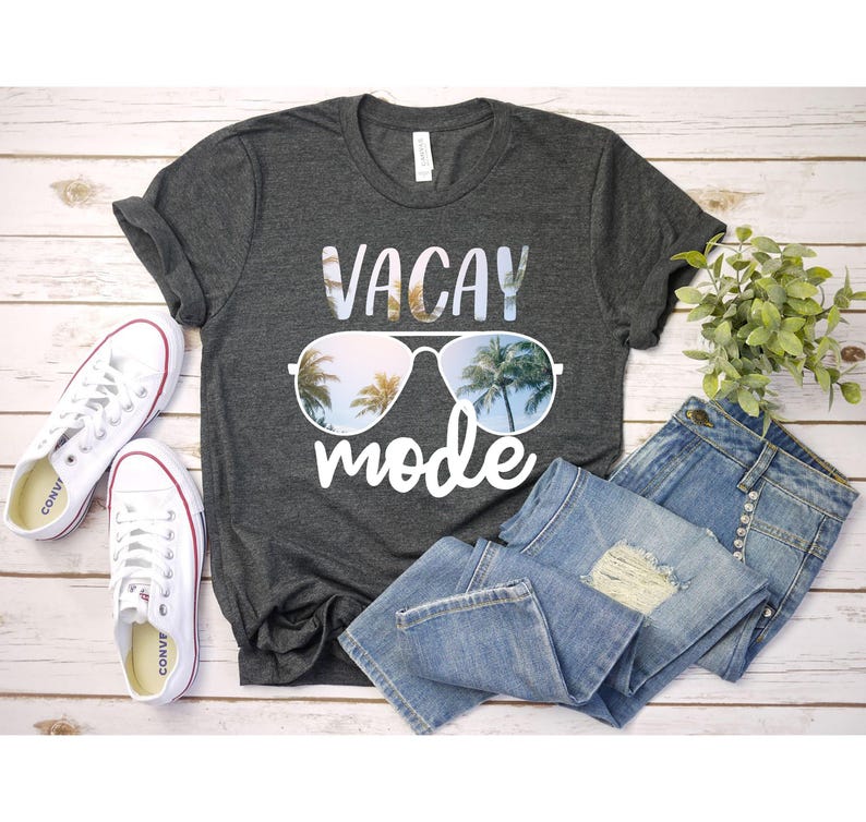 Vacay Mode T-Shirt, Vacation Shirt, Vacay Mode On, Travel Lover Gifts, Travel Shirt, Adventure Lover Shirt, Traveler Shirt, Vacation Shirts Bild 1