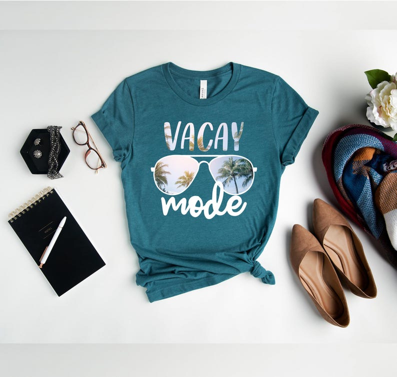 Vacay Mode T-Shirt, Vacation Shirt, Vacay Mode On, Travel Lover Gifts, Travel Shirt, Adventure Lover Shirt, Traveler Shirt, Vacation Shirts Bild 2