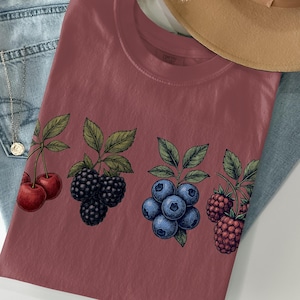 Fruit Shirt for Women Vintage T Shirt Fruit Print Tee Cherry Berry, Blueberry Tshirt Womens Berry Tee Vintage Illustration, Botanical Tee
