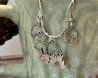 Bear & Mountain Necklace and Earring Set – Silver Nature Inspired Jewelry