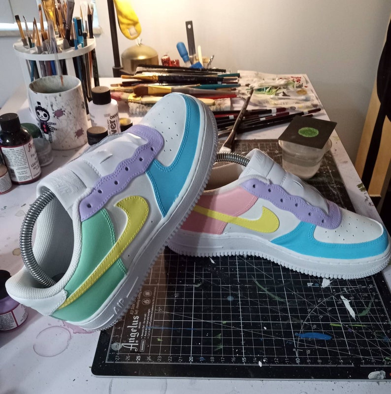 airforce nike pastel