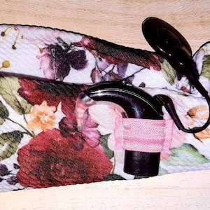 Diadema con implante coclear con diseño floral