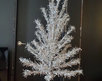 MCM/pom pom/stainless aluminum christmas tree/vintage 4ft Aluminum Christmas Tree/Aluminum Tree evergleam/Vintage Christmas in box