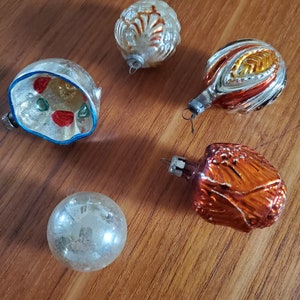 Five Vintage hand painted/mercury glass ornaments/Glit/Christmas tree/holiday decorations/trimmings
